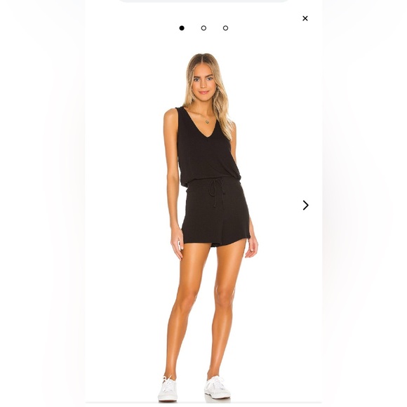 Lovers and Friends - Easy Breezy Romper - Black - Size smalll - Picture 1 of 2